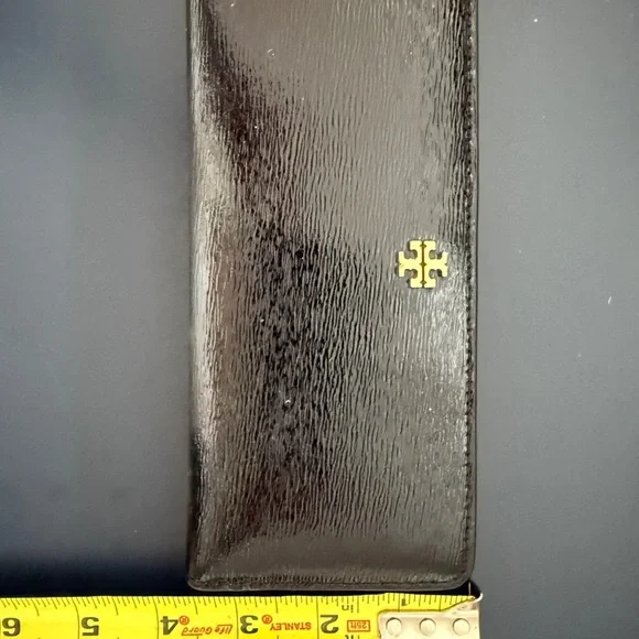 Tory Burch Slim Black Patent Wallet - Picture 3 of 6